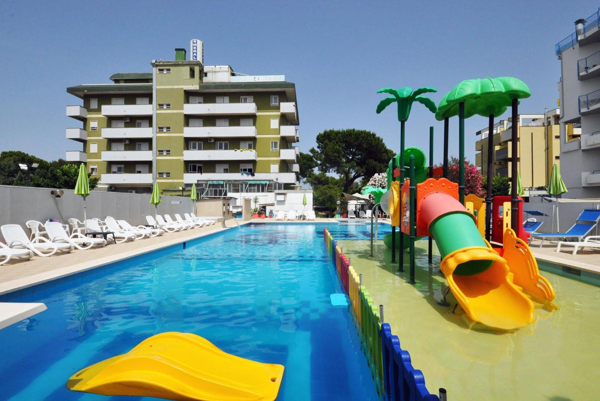 Hotel Smeraldo Giulianova Exteriör bild